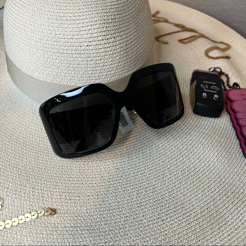 Dior Large Black Sunglasses w/ Gold Details, “So Light 2”, NIB!!